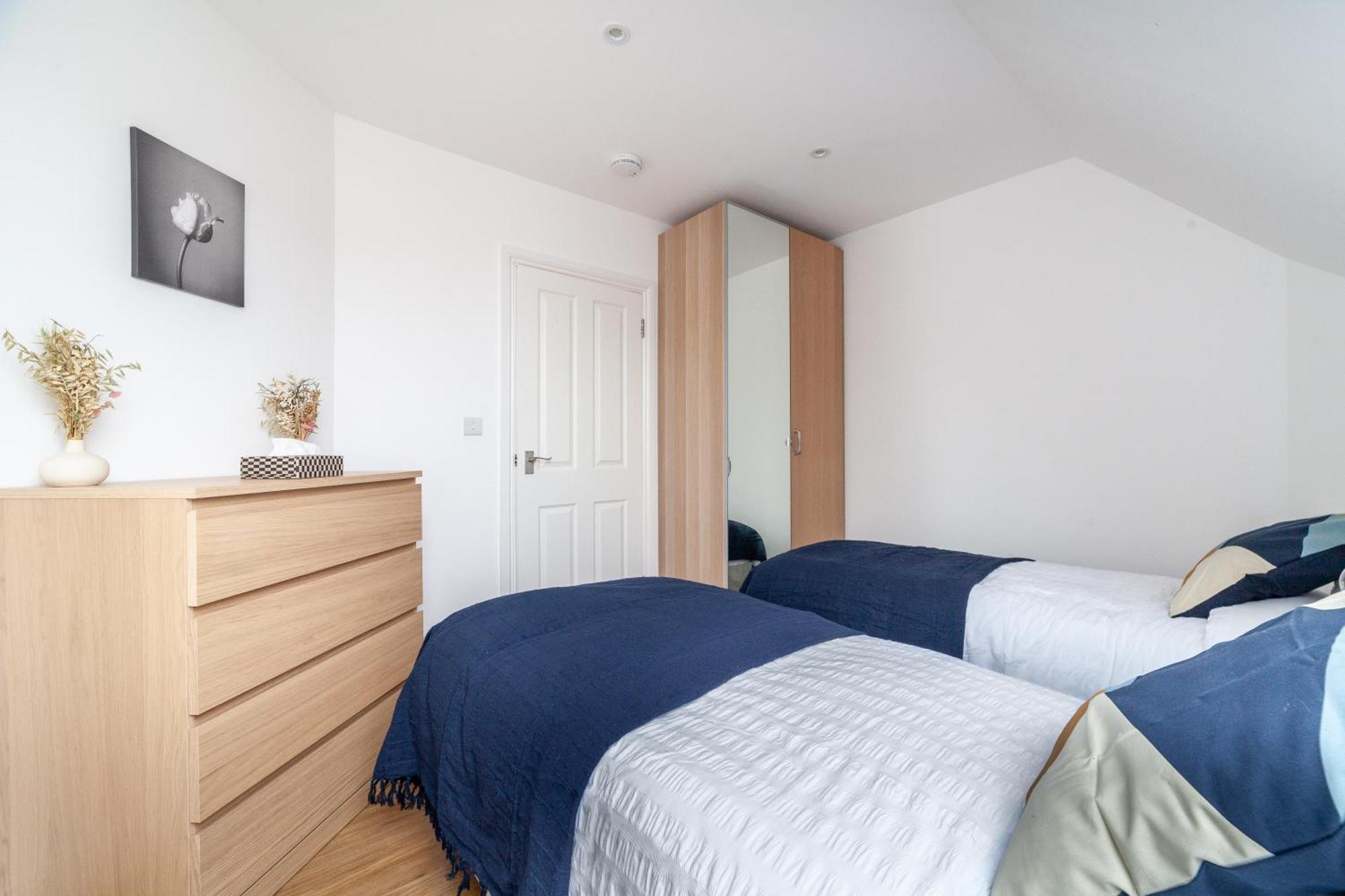 Great 1 Bedroom In Hounslow With Free Parking Abbey Wood Экстерьер фото